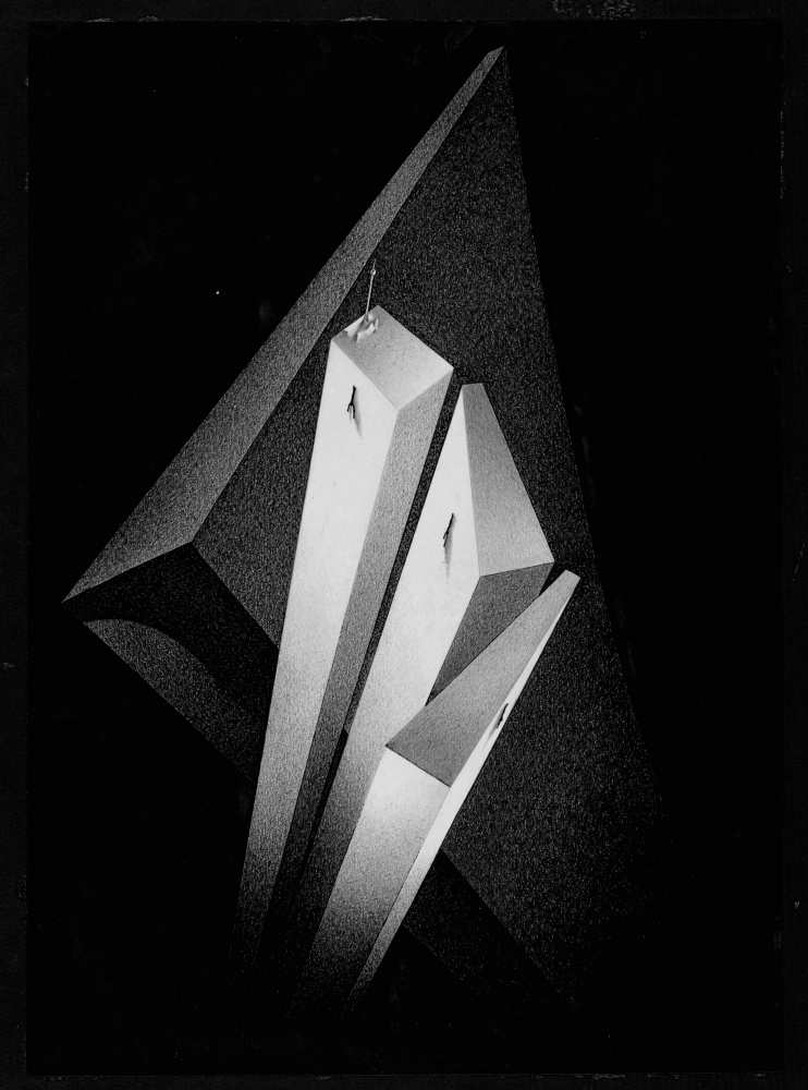 Когда войска покинули Голгофу, на ней остался лишь Левий Матвей